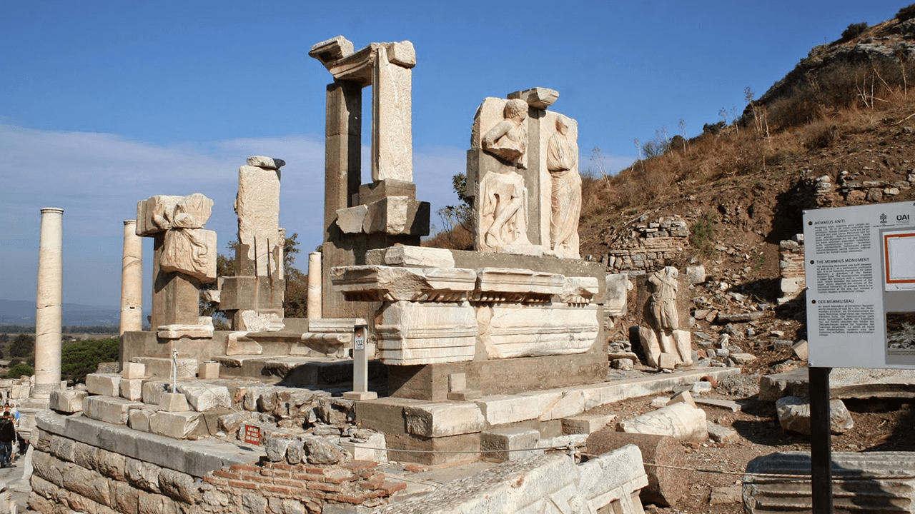 The Memmius Monument