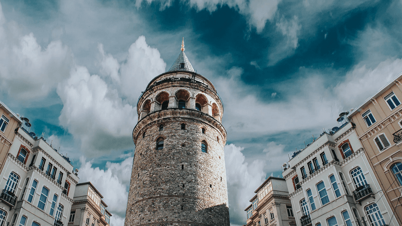 La torre de Gálata de Estambul un mirador popular