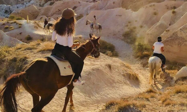 Cabalgar en Capadocia