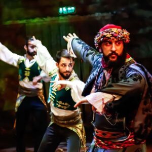 Espectaculo de musıca y baile tradicional